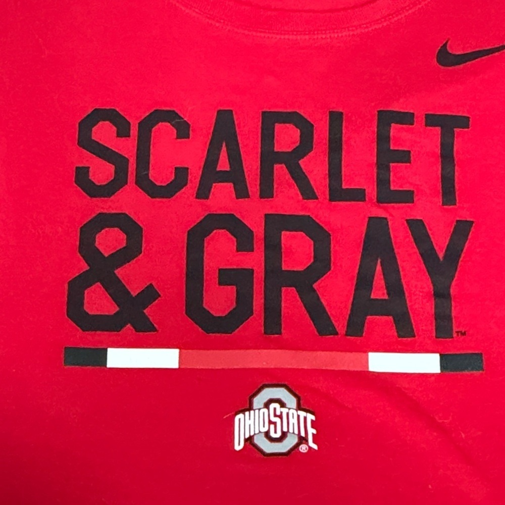 (033)Nike Red and Black Women's Short Sleeve Tee - Picture 4 of 6